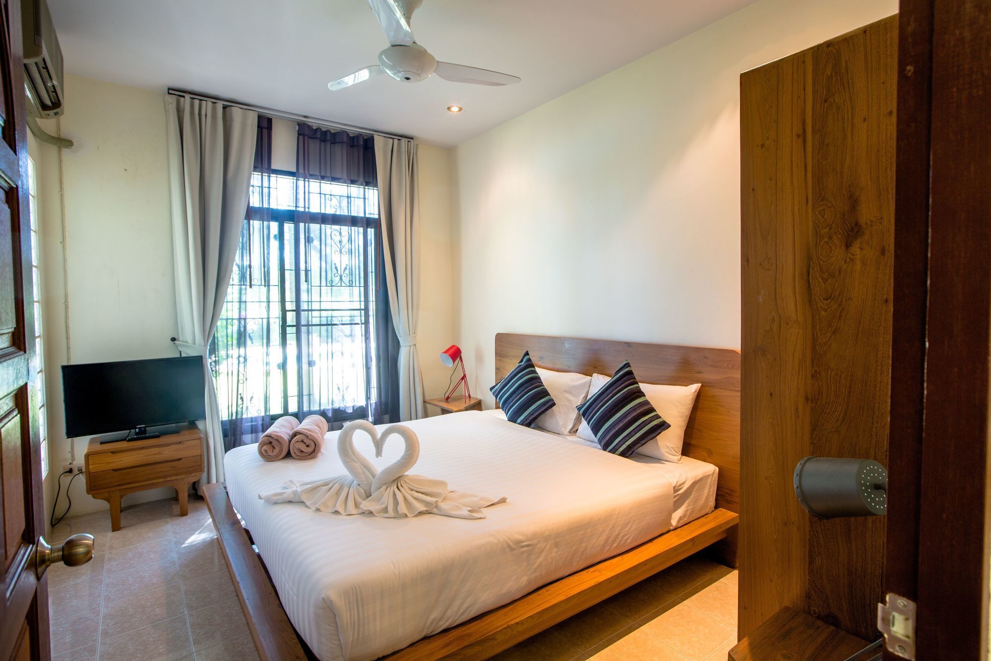 Villa Miracle Rawai Luaran gambar